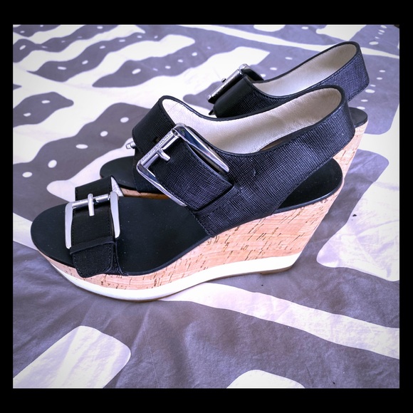 Michael Kors black and white wedges - Picture 1 of 6